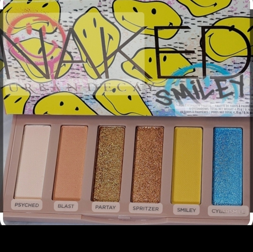 NWT Urban Decay Naked smiley eyeshadow pallet